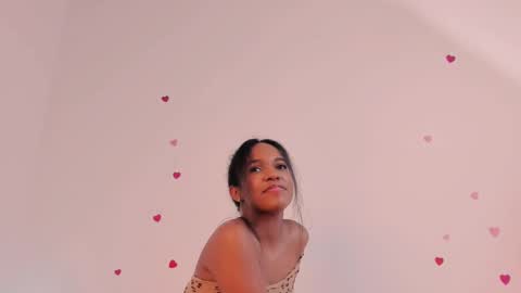 T I N A online show from 10, 9, 2025