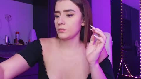 Tina  online show from 17, 4, 2026