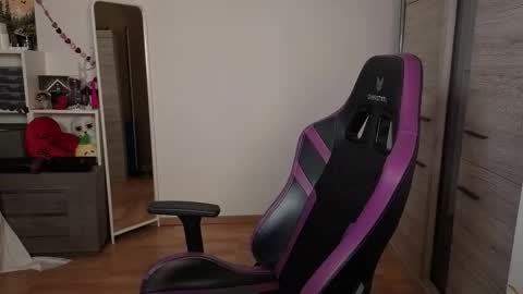 Tina Angel online show from 8, 2, 2026