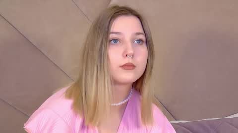 TinaBurton online show from 13, 4, 2026