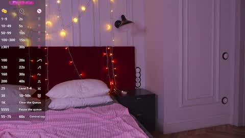 tinasiner online show from 30, 12, 2024