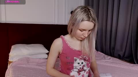 tinasiner online show from 23, 2, 2025