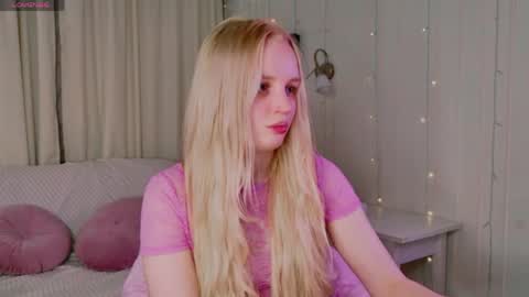 tinasiner online show from 16, 4, 2026