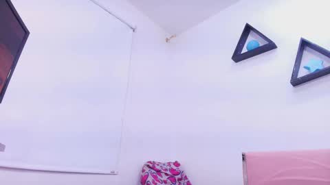 tinkerbell online show from 22, 9, 2025