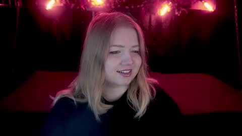 TinkerrBelll online show from 14, 12, 2025