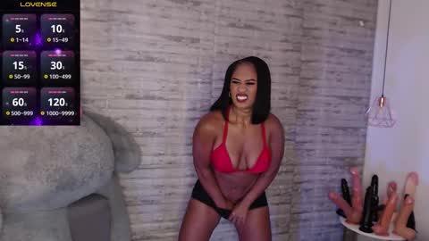 Snapshot of tinna__hottie chatting on 25, 10, 2025 Tinna Goddess online show from 25, 10, 2025