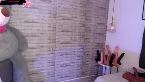 Snapshot of tinna__hottie chatting on 29, 11, 2025 Tinna Goddess online show from 29, 11, 2025