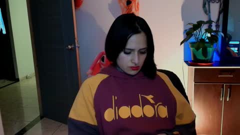 I AM BELLA  ----------- follow my  IG  TINNS 69 online show from 27, 10, 2025