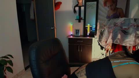 I AM BELLA  ----------- follow my  IG  TINNS 69 online show from 23, 2, 2026