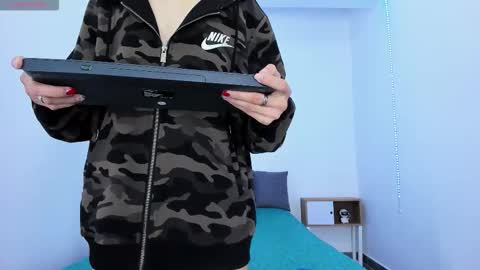 TINNY AND CANDY online show from 18, 9, 2025