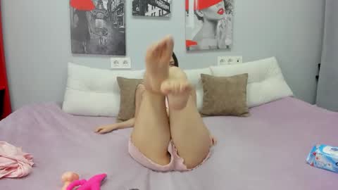 JuJu online show from 8, 11, 2025