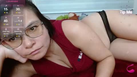 Snapshot of tiny_caroline chatting on 7, 7, 2026 Tiny Caroline online show from 7, 7, 2026