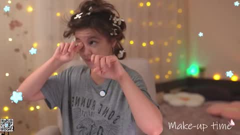 Lyssa     online show from 19, 2, 2025