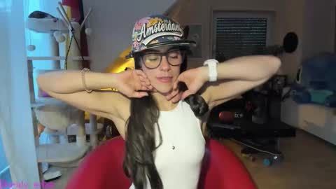 Tiny online show from 9, 10, 2025