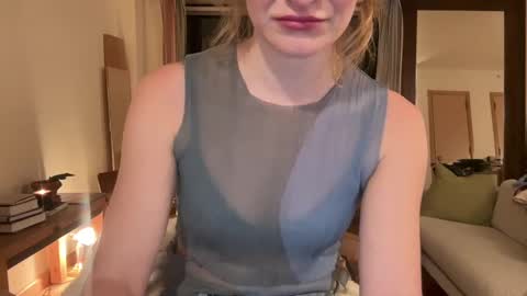 Snapshot of tinycasual chatting on 20, 12, 2024 Tea online show from 20, 12, 2024