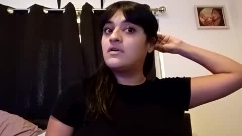 Snapshot of tinydee555 chatting on 13, 9, 2025 zeetiniee online show from 13, 9, 2025