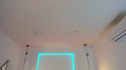 Snapshot of tinymoon_ chatting on 20, 12, 2024 Luna online show from 20, 12, 2024