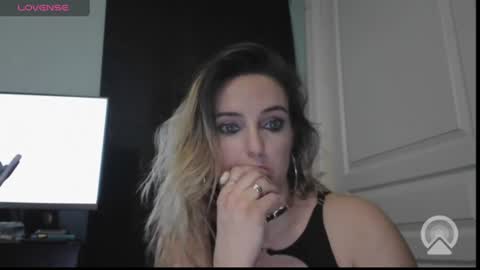 tinytightandlittle online show from 28, 7, 2026