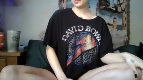 Snapshot of tinytittiesss chatting on 17, 12, 2025 tinytitties online show from 17, 12, 2025