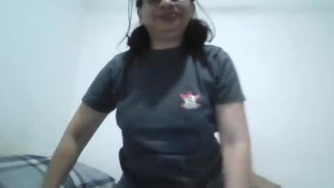 Ester online show from 17, 10, 2025