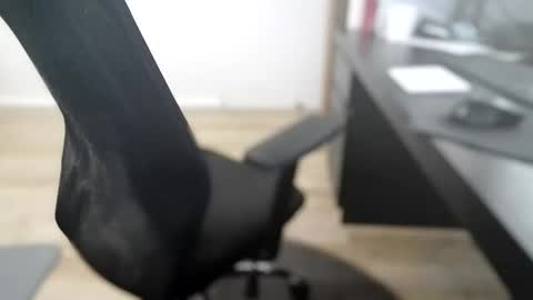 Snapshot of titsthebest chatting on 13, 10, 2025 titsthebest online show from 13, 10, 2025