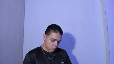 Tobias Smith  online show from 22, 4, 2026