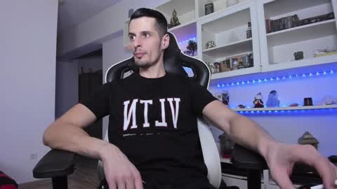 Snapshot of toddclaytonn chatting on 6, 1, 2025 Todd online show from 6, 1, 2025