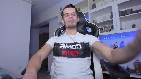 Snapshot of toddclaytonn chatting on 12, 1, 2025 Todd online show from 12, 1, 2025