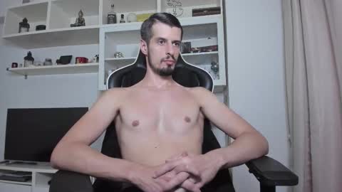 Snapshot of toddclaytonn chatting on 22, 9, 2025 Todd online show from 22, 9, 2025