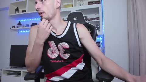 Snapshot of toddclaytonn chatting on 25, 9, 2025 Todd online show from 25, 9, 2025