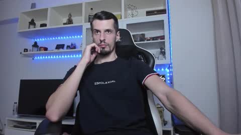 Snapshot of toddclaytonn chatting on 13, 10, 2025 Todd online show from 13, 10, 2025