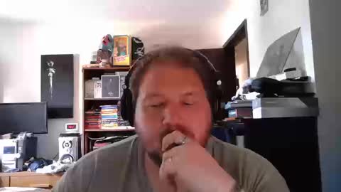 Snapshot of toede_0 chatting on 11, 9, 2025 Toede online show from 11, 9, 2025