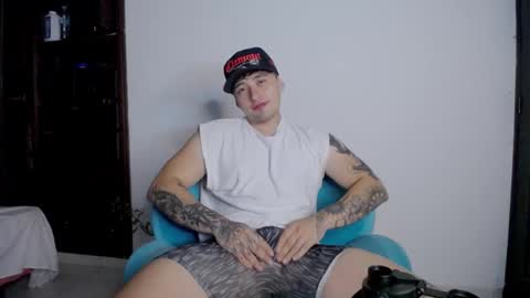 tojiheria online show from 30, 11, 2025