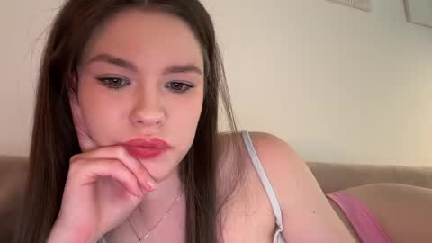Snapshot of tokyo_blomm chatting on 20, 5, 2026 Alice Alice - online show from 20, 5, 2026