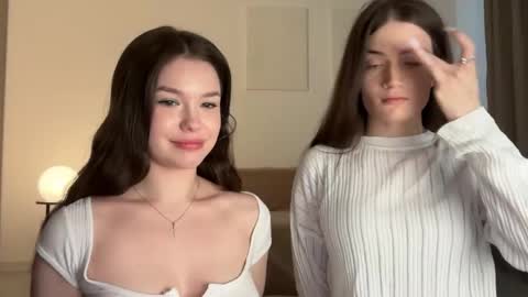 Snapshot of tokyo_blomm chatting on 27, 5, 2026 Alice Alice - online show from 27, 5, 2026