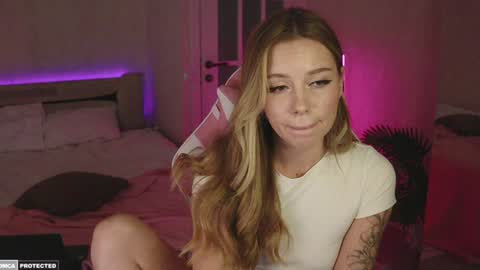 Snapshot of tokyo_n chatting on 25, 1, 2025 tokyo_n online show from 25, 1, 2025