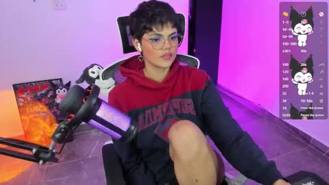 Snapshot of tokyo_uwu chatting on 21, 11, 2025 sofi 3 online show from 21, 11, 2025