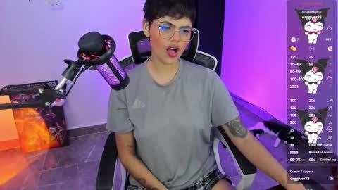 Snapshot of tokyo_uwu chatting on 22, 11, 2025 sofi 3 online show from 22, 11, 2025