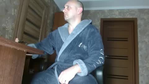 Snapshot of tolianuch chatting on 4, 2, 2026 Huligan online show from 4, 2, 2026