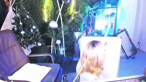 Tolli Moll online show from 19, 12, 2024