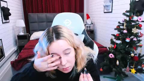 Tolli Moll online show from 6, 1, 2025