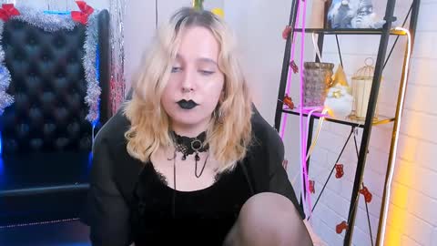 Tolli Moll online show from 9, 1, 2025