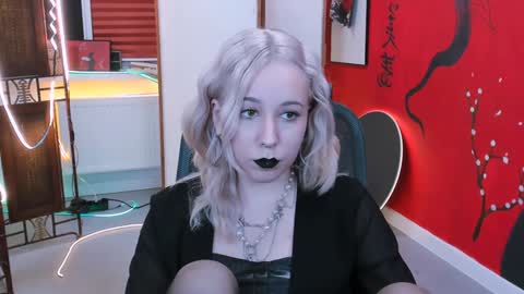 Tolli Moll online show from 28, 1, 2025