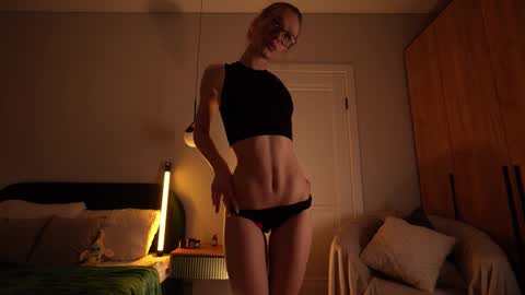 Snapshot of tollysage chatting on 7, 11, 2025 Sage. TG channel online show from 7, 11, 2025