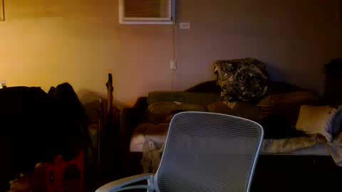 tom112292014 online show from 26, 1, 2025