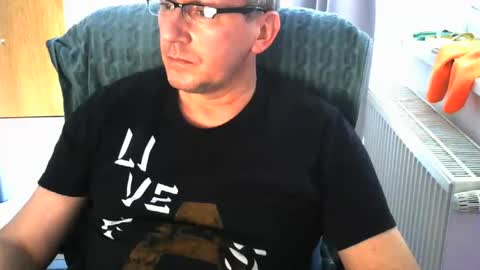 Tom online show from 2, 10, 2025