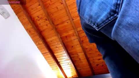   online show from 21, 10, 2025