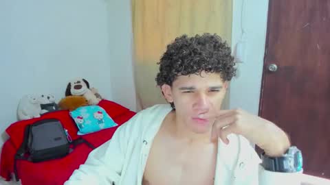 Snapshot of tom_blue10 chatting on 22, 9, 2025 Tom Blue online show from 22, 9, 2025