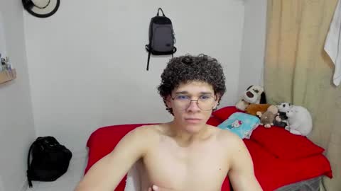 Snapshot of tom_blue10 chatting on 29, 9, 2025 Tom Blue online show from 29, 9, 2025