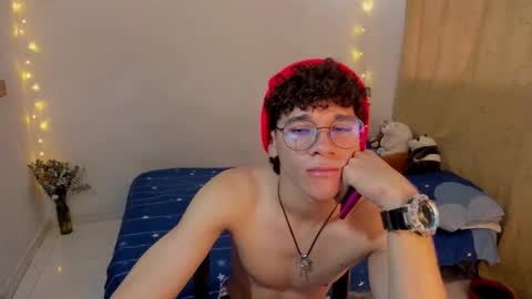 Snapshot of tom_blue10 chatting on 5, 11, 2025 Tom Blue online show from 5, 11, 2025